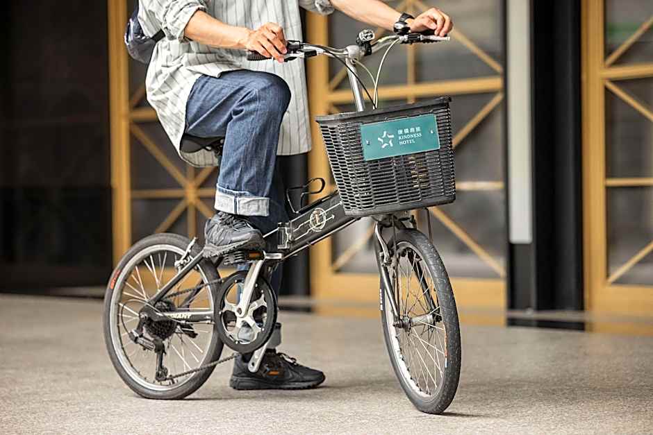 Kindness Hotel - Kaohsiung Main Station