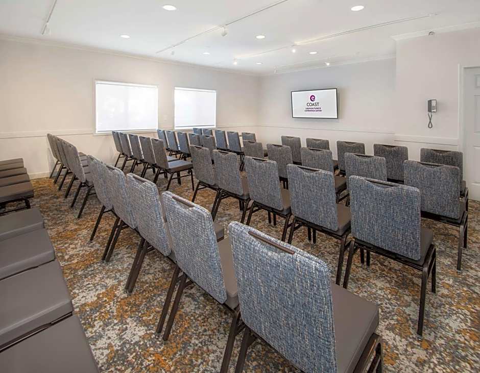 Coast Canmore Hotel & Conference Centre