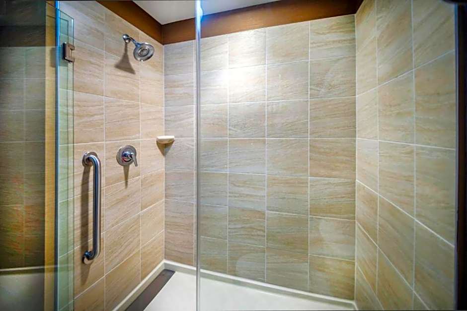 Holiday Inn Express & Suites Salt Lake City South-Murray By IHG