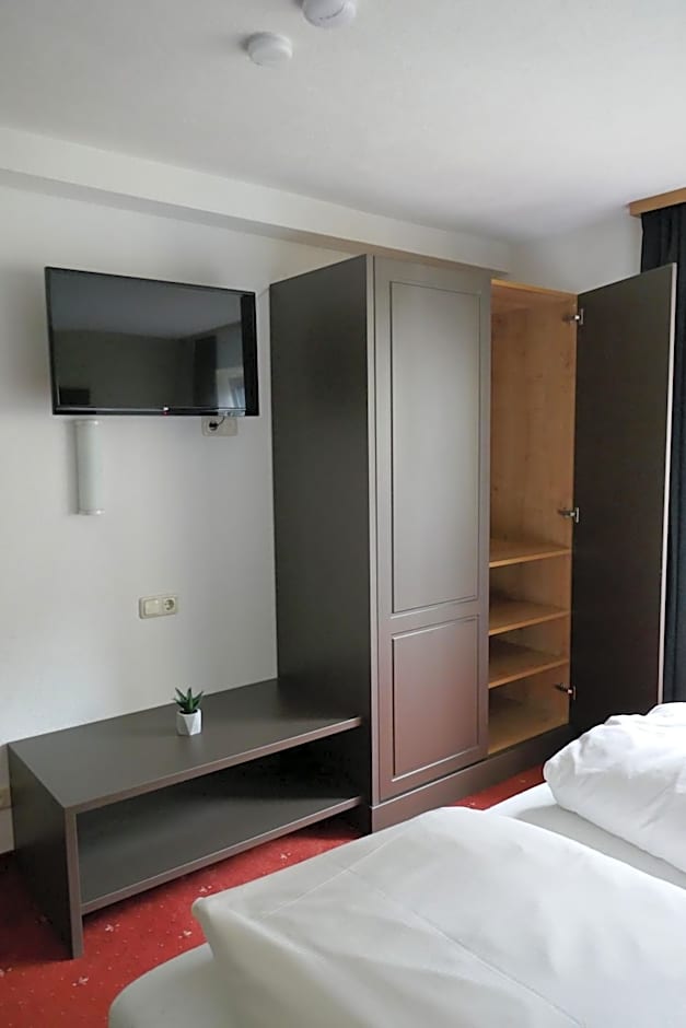 Pension & Ferienwohnungen Haus Edelweiß