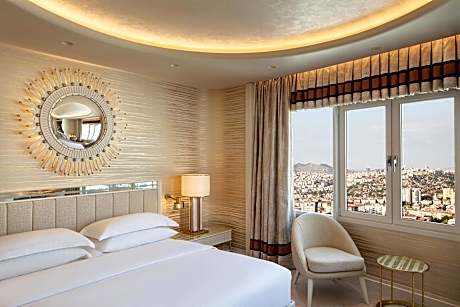 Premium Room, 1 King Bed, City View