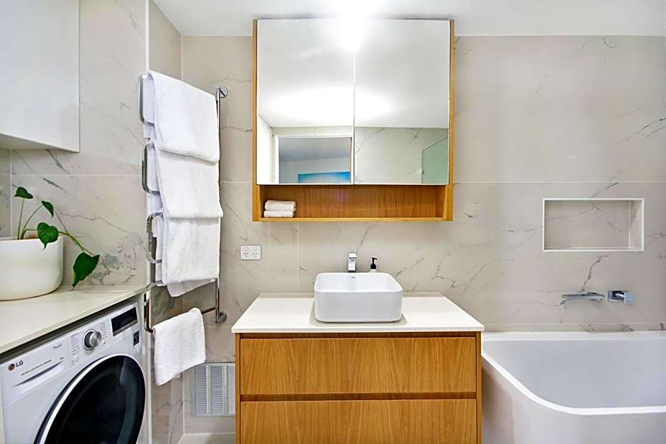 Lennox Holiday Apartments