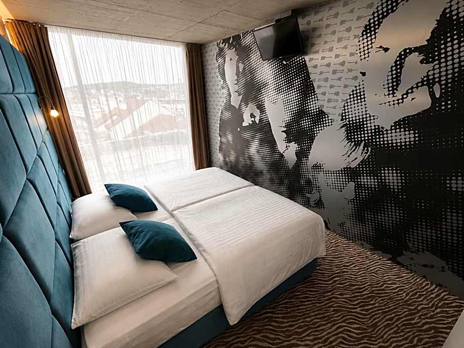 Sono Hotel