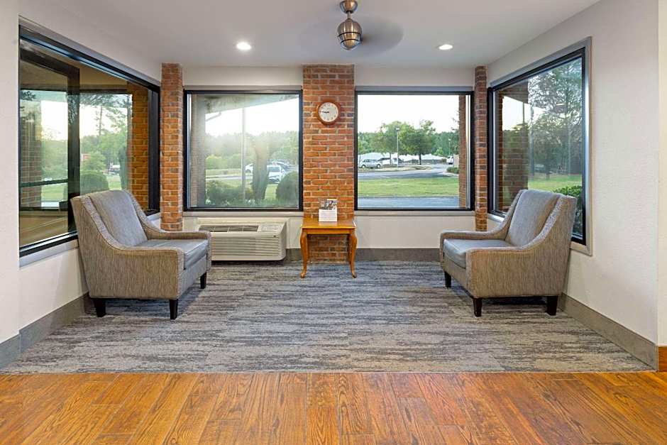 Baymont by Wyndham LaGrange