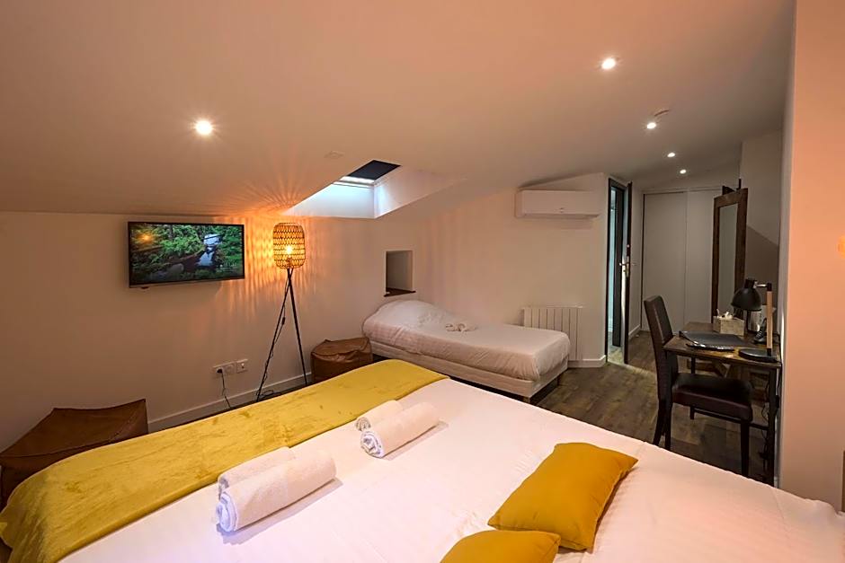 Hotel De La Croisée