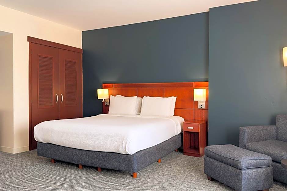 Courtyard by Marriott Toluca Tollocan