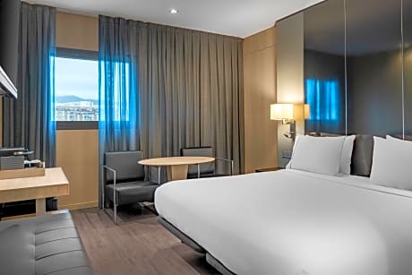 Standard Room, 1 King Bed, Non Smoking