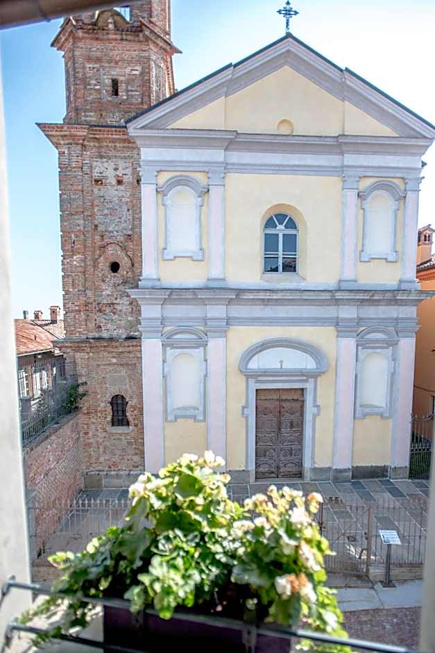 Uve Rooms & Wine Bar