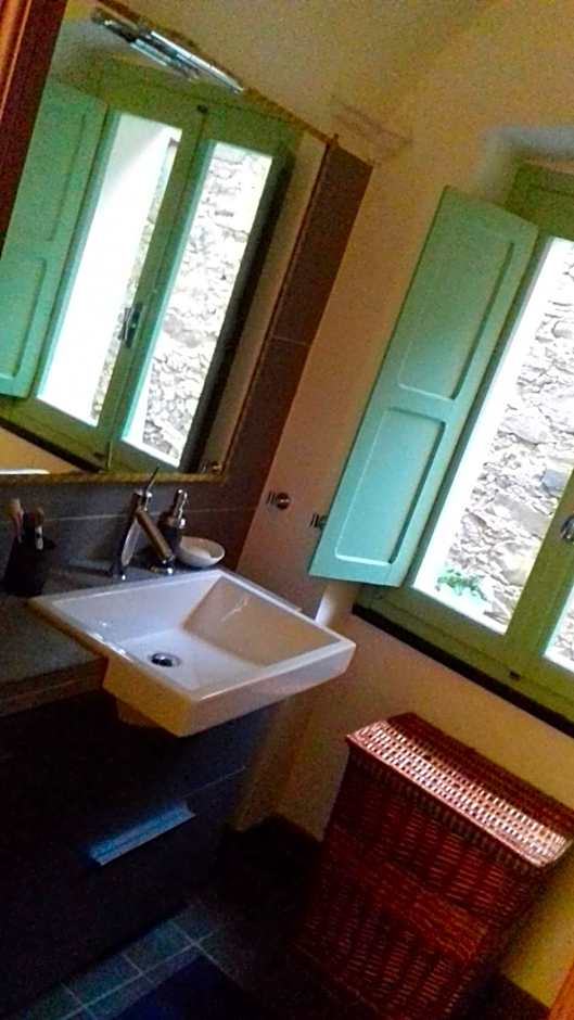 Arvé Castelbianco - B&B e Appartamento