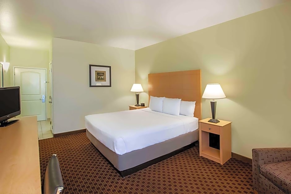 La Quinta Inn & Suites by Wyndham Odessa North