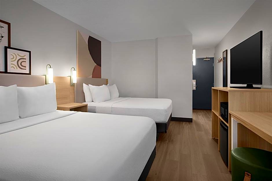 Spark by Hilton Denver East I 70