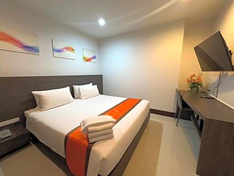 Double Room with Balcony (2 Adults + 1 Child)