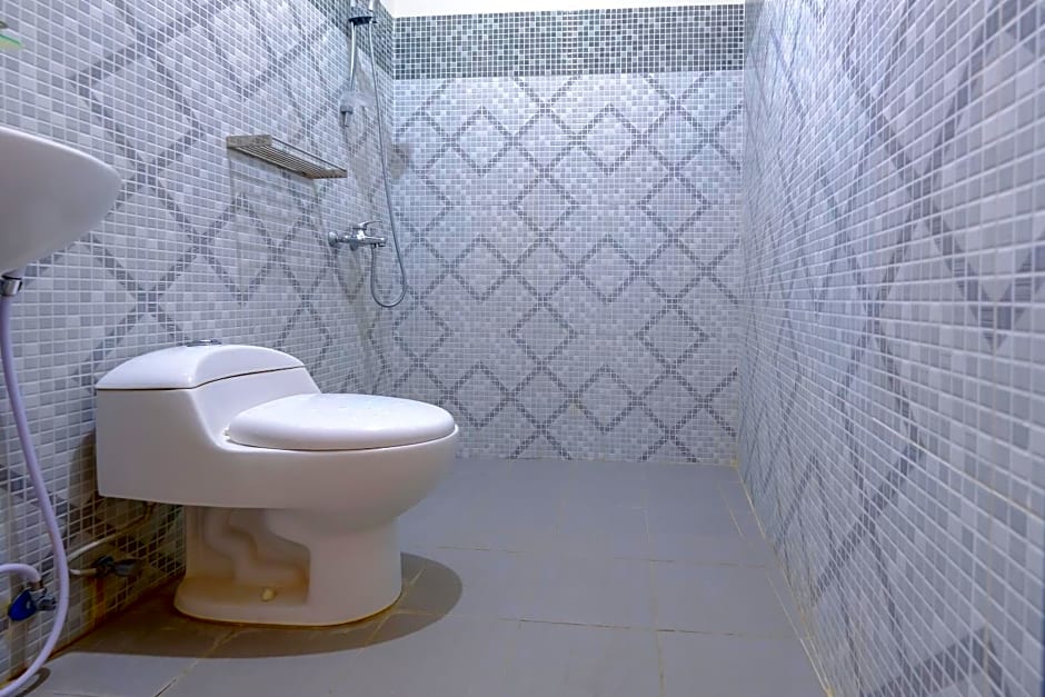 OYO 2284 Grand Villa Meninting