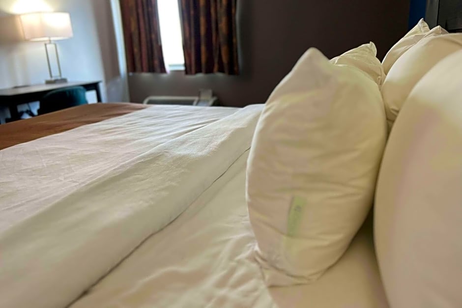 Quality Inn & Suites Louisville East