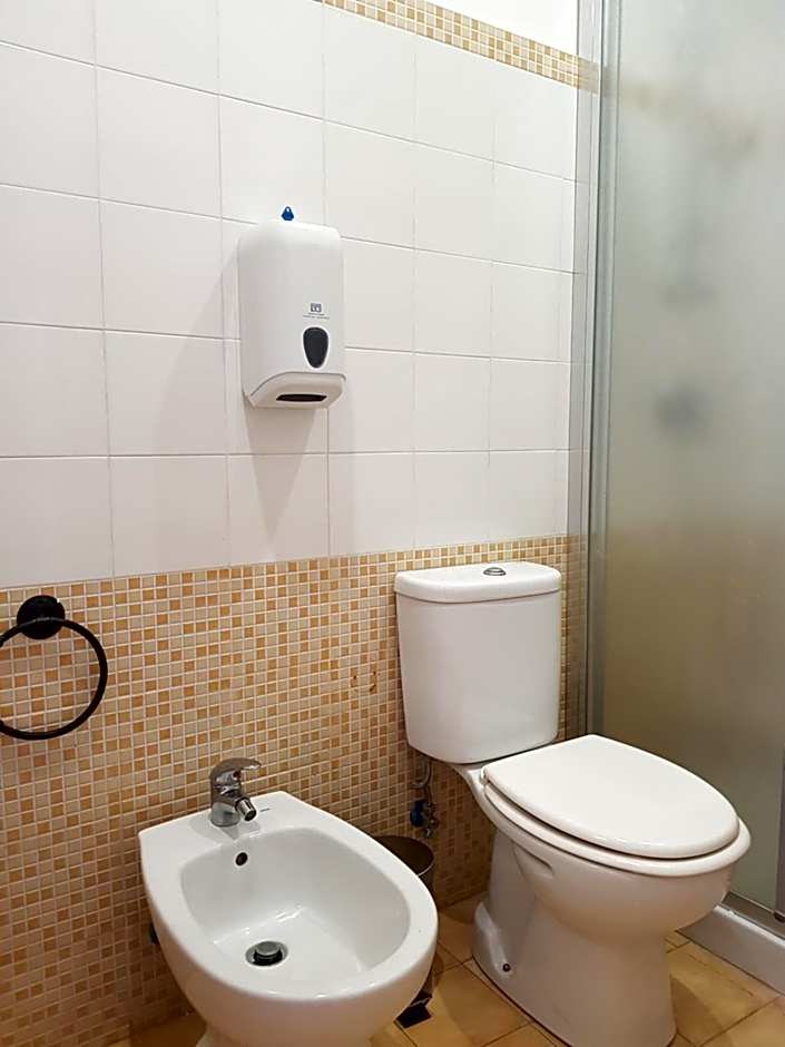 B&B Gisira