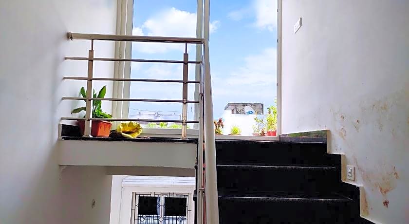 Khushi Paying Guest House