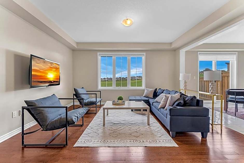 Spacious Family Getaway Near Nature & Dining