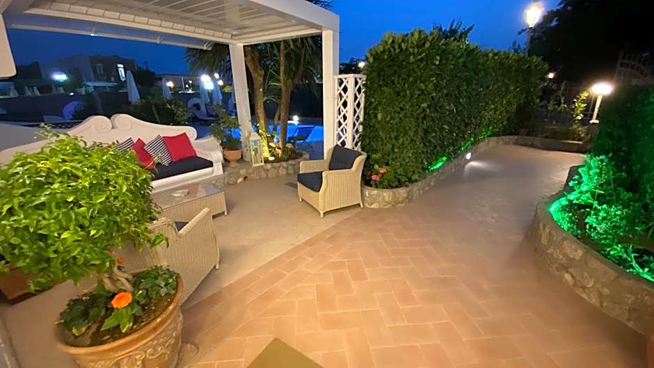 Bougainville Luxury Boutique Hotel