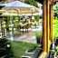 Art & Garden Residence