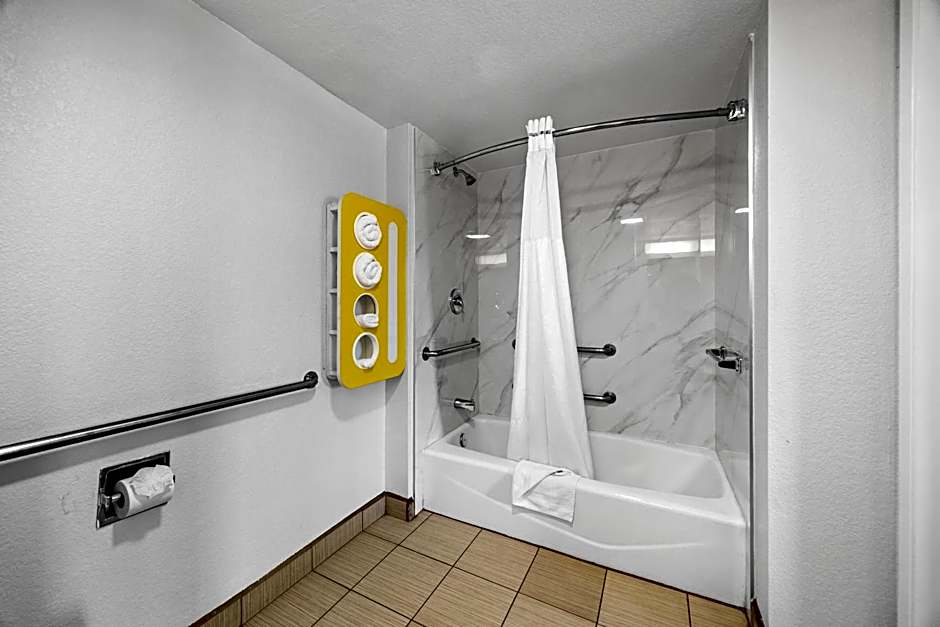 Motel 6-Fairfield, CA - Napa Valley