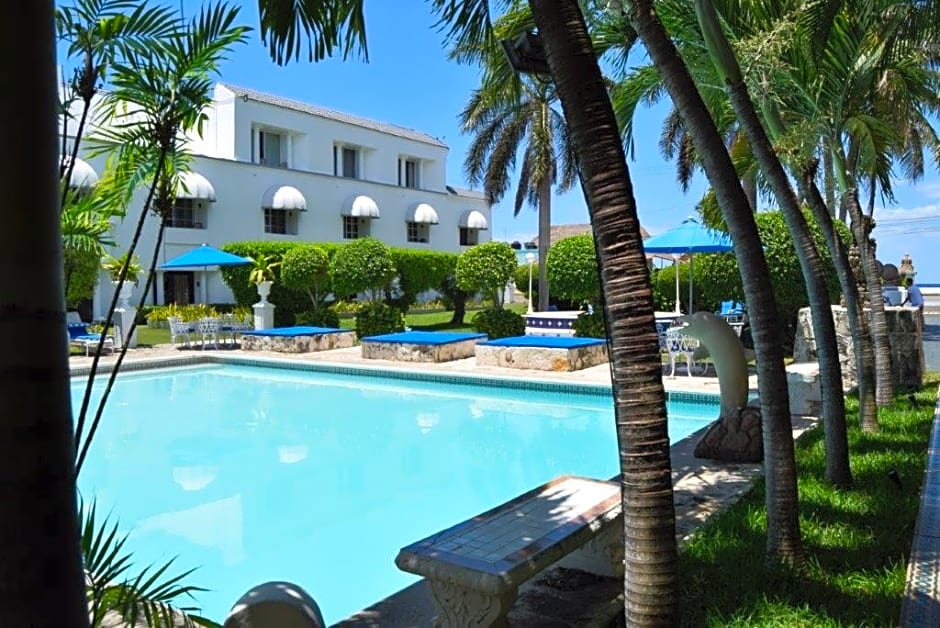 Villablanca Garden Beach Hotel