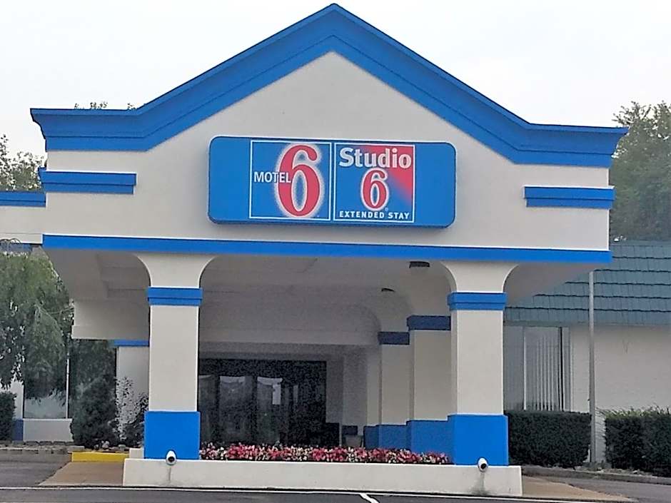 Motel 6-Clarion, PA