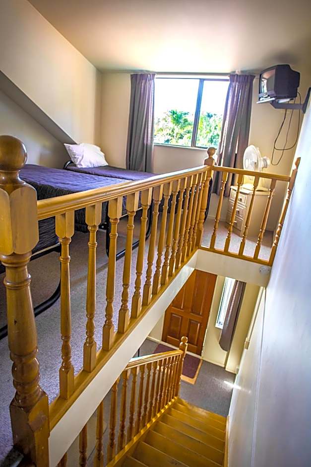 Bennetts Thermal Pools Motor Inn