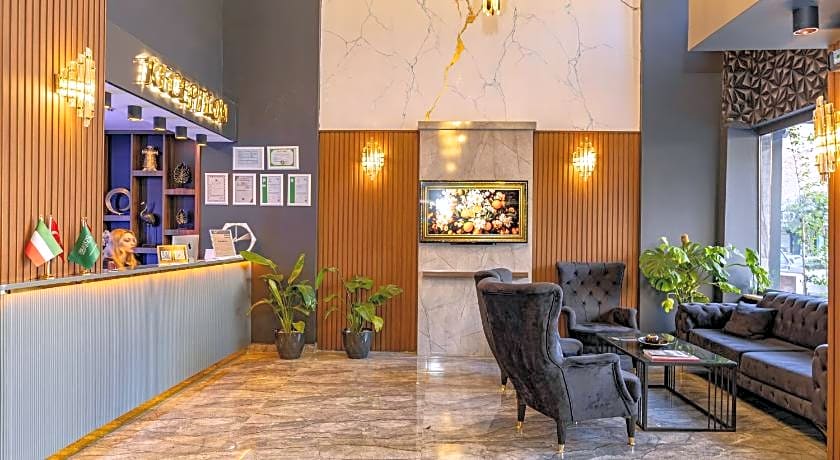 LoyalCity Hotel