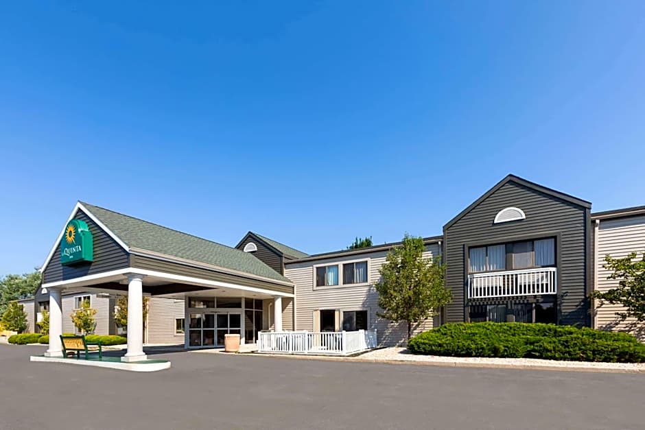 Photo 1 of 50 of La Quinta Inn & Suites by Wyndham Sheboygan