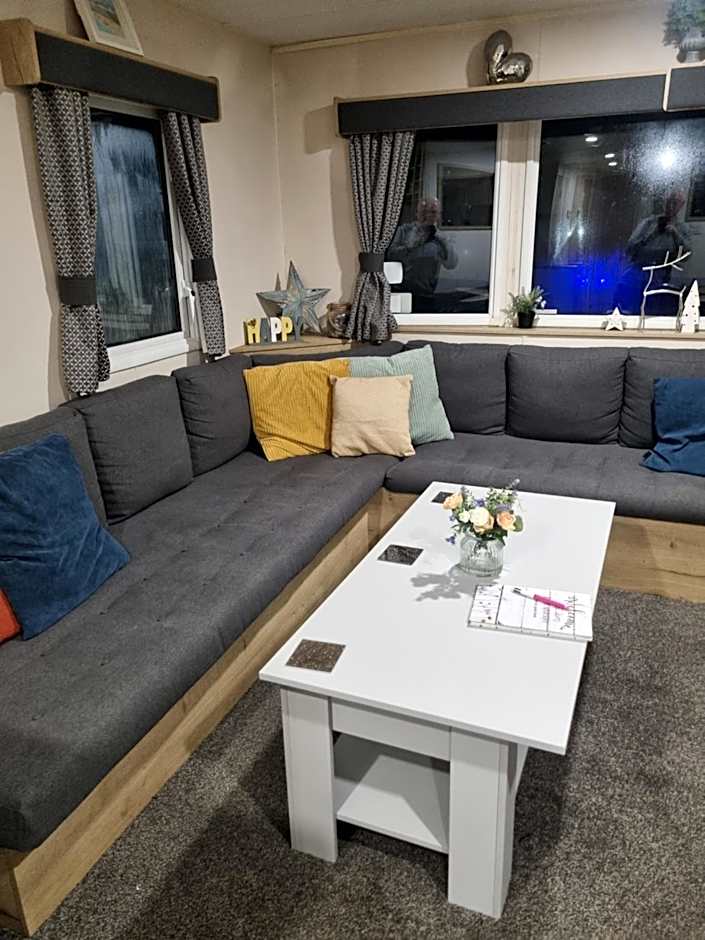 Luxury caravan and Tattershall lakes with private hot tub and WiFi