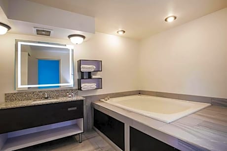 2 Double Beds Non-Smoking