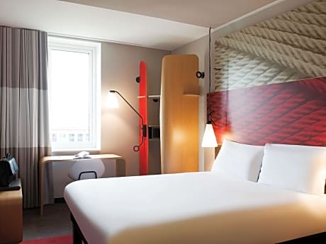 Superior Room with Double Bed and Sofa