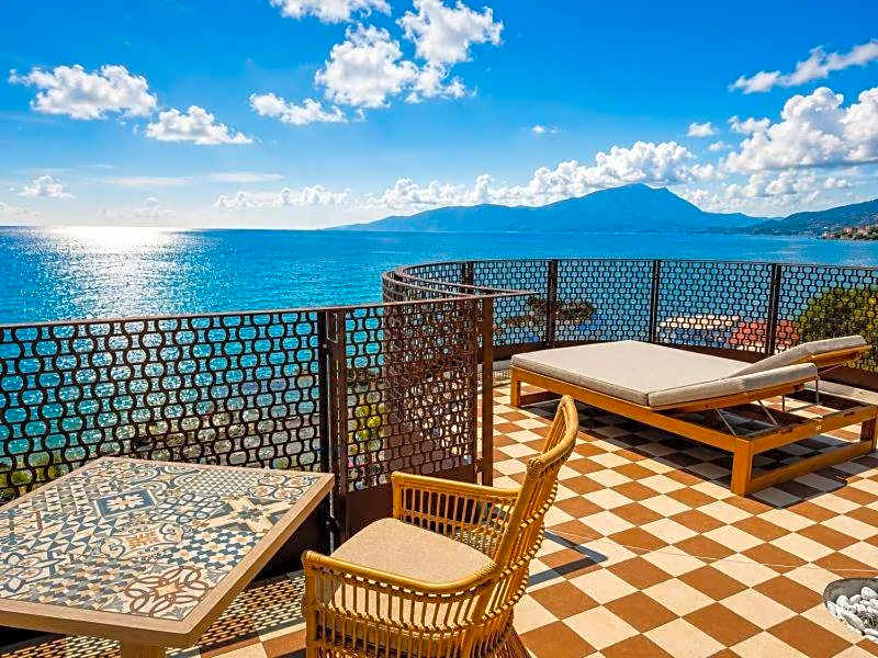 Beach Hotel Terracotta