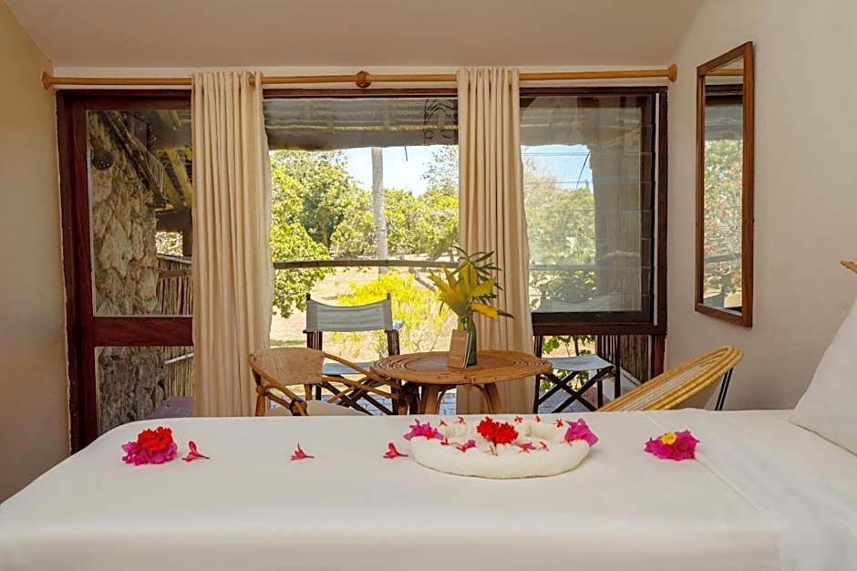 Basecamp Mafía Island