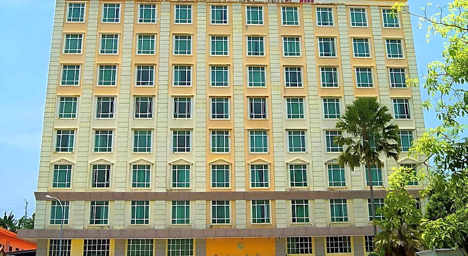 Tang Dynasty Bay Hotel Sepanggar