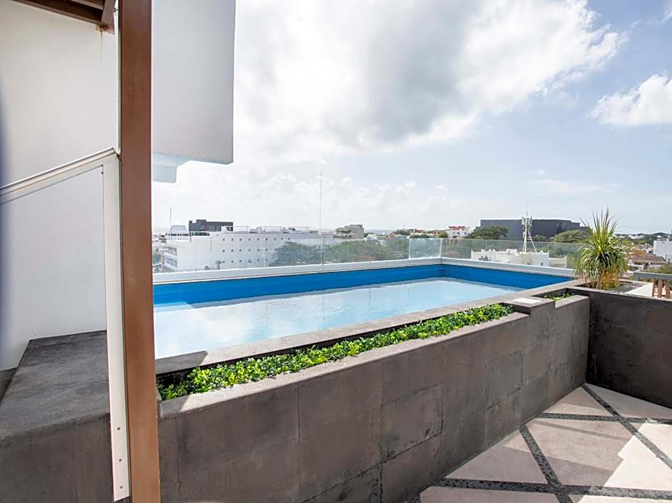 Illusion Xpress I Attraction Hotel Deluxe