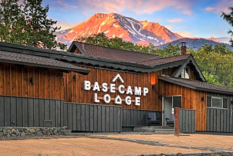 Basecamp Lodge