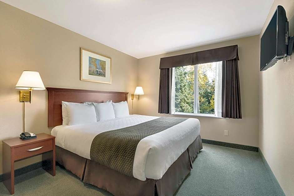 Days Inn by Wyndham Thunder Bay North