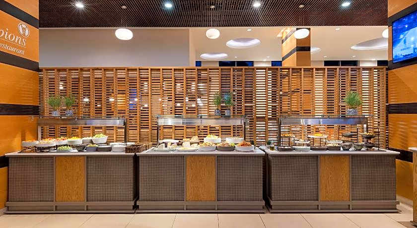 Kfar Maccabiah Hotel & Suites                                                                   