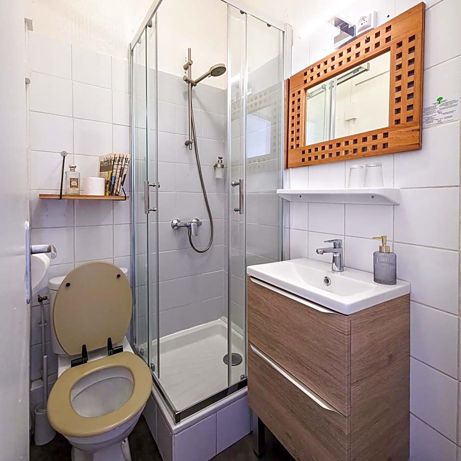 Hotel Le Midi Clermont-Cournon