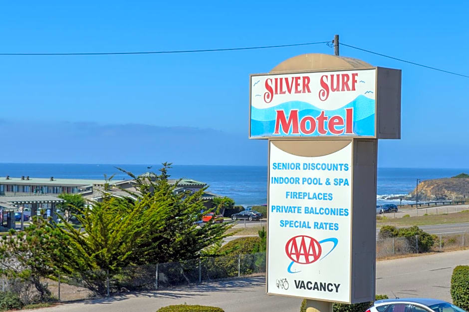 Silver Surf Motel