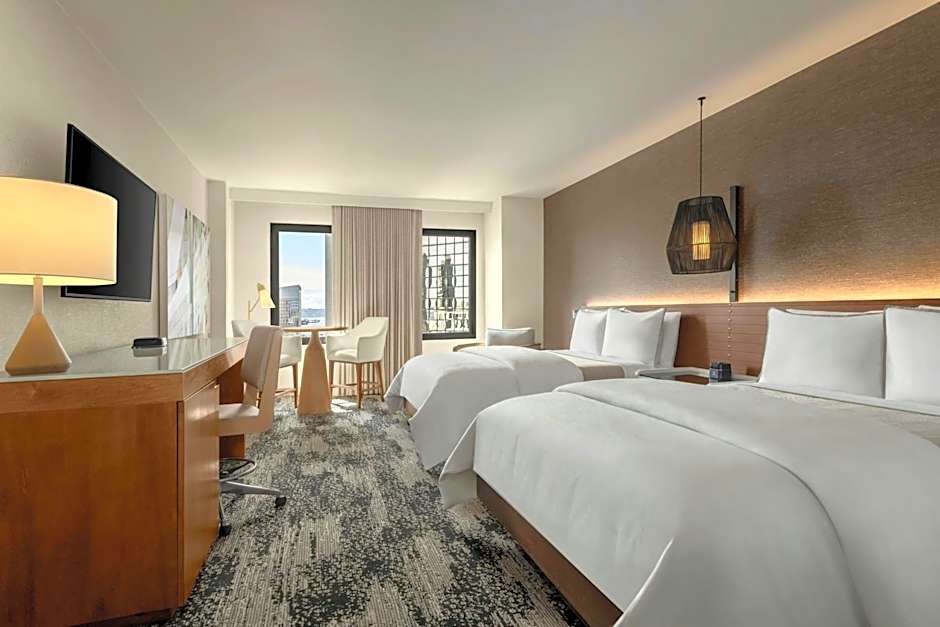 Photo 1 of 6 of Deluxe 2 Queen Beds Guestroom, City View