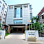 Plaza Inn Business Hotel