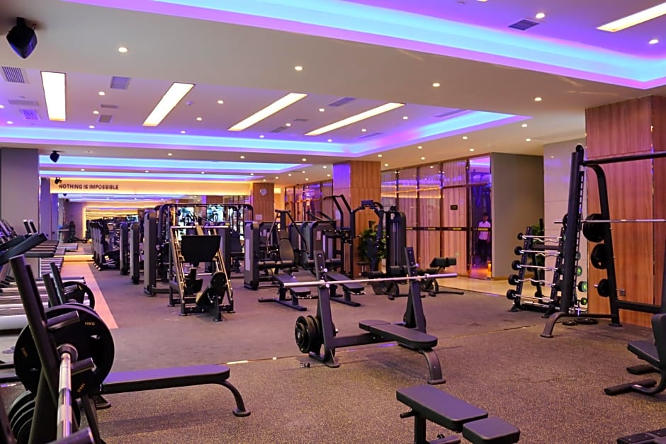 Longjiang Country Garden Phoenix Hotel