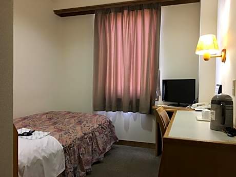 Single Room - Non-Smoking