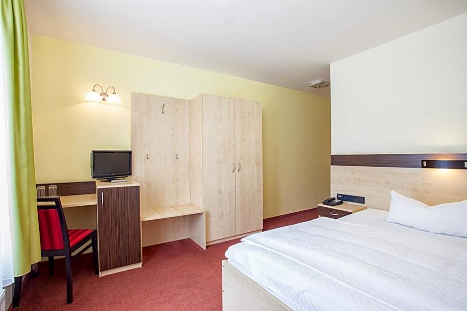 Hotel Mit-Mensch