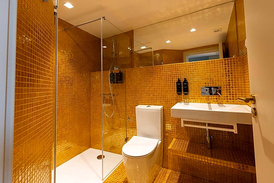 Mastro - Discoveries and Memories