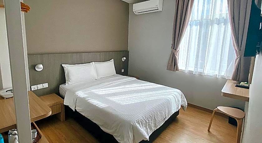 Walk In Hotel
