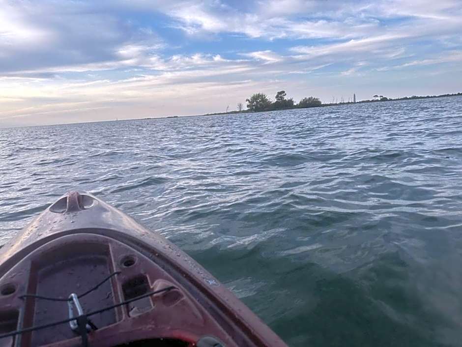 Beautiful tranquil centrally located condo