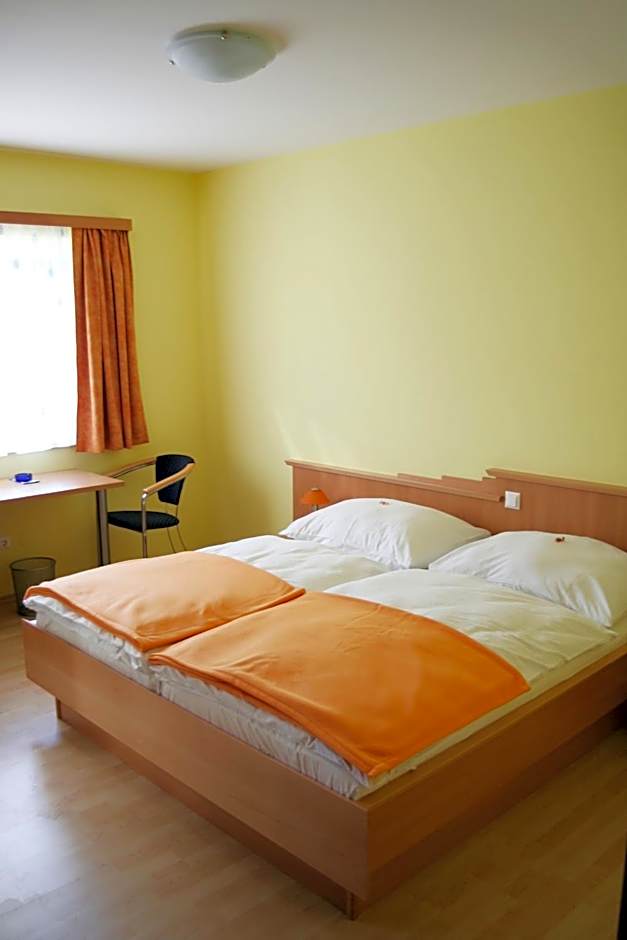 Hotel Highway - Bed & Breakfast